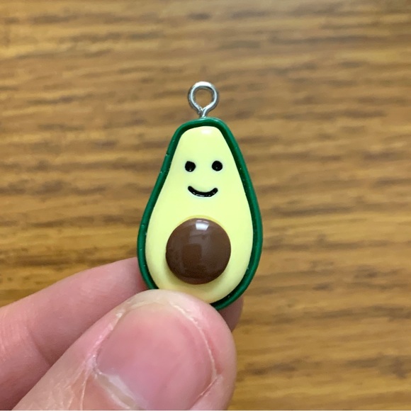 SOLD❗️Avocado Charm Pendant - Picture 4 of 8